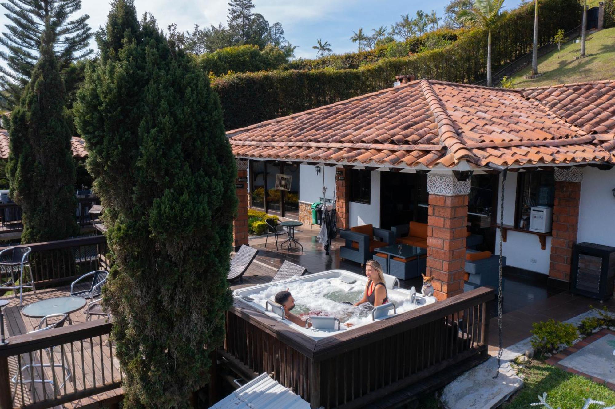 Casa Campestre Montecarlo Guatape- Desayuno A Pareja