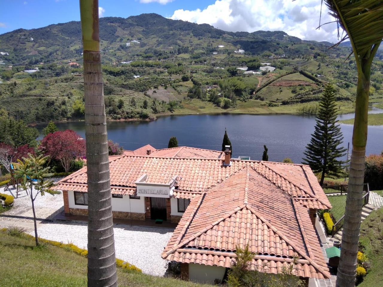Casa Campestre Montecarlo Guatape- Desayuno A Pareja Holiday home