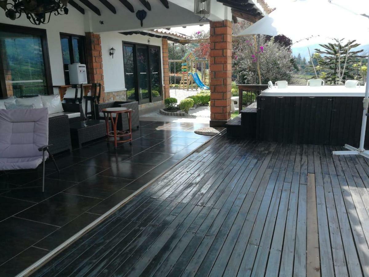 Casa Campestre Montecarlo Guatape- Desayuno A Pareja * Guatape